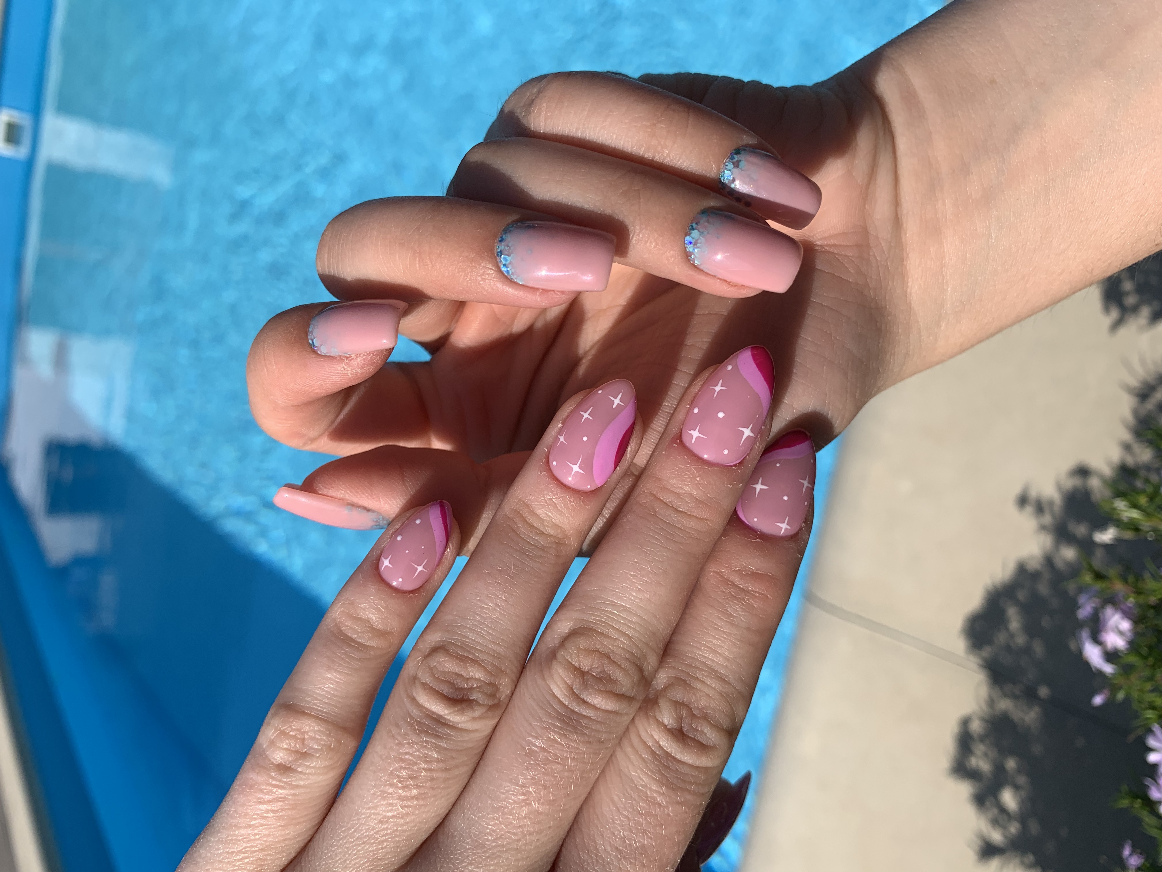 Sundání press on nehtů